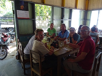 Abendessen in einem einheimischen Restaurant